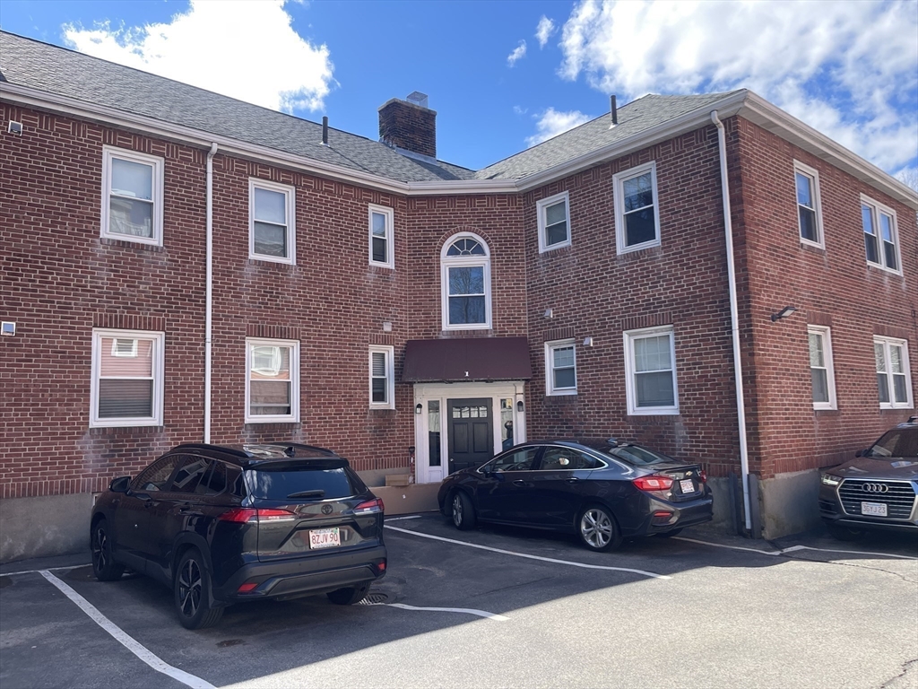 29 Church Street Waltham, MA 02452 - Photo 5 of 38