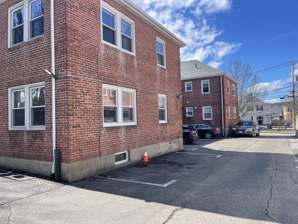 29 Church Street Waltham, MA 02452 - Photo 7 of 38