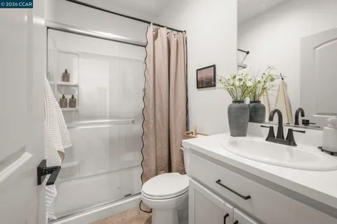 $659,000 | 407 Alyssum Drive, Vacaville, CA 95687