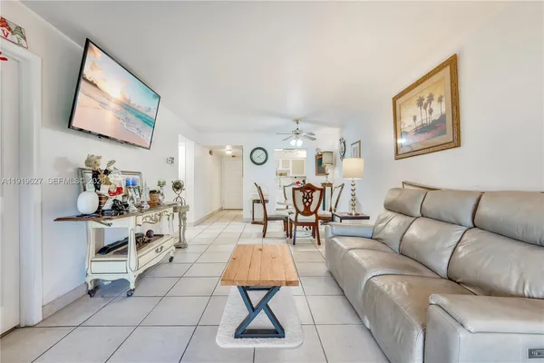 $165,000 | 8901 Northwest 38th Drive, Unit 106, Coral Springs, FL 33065