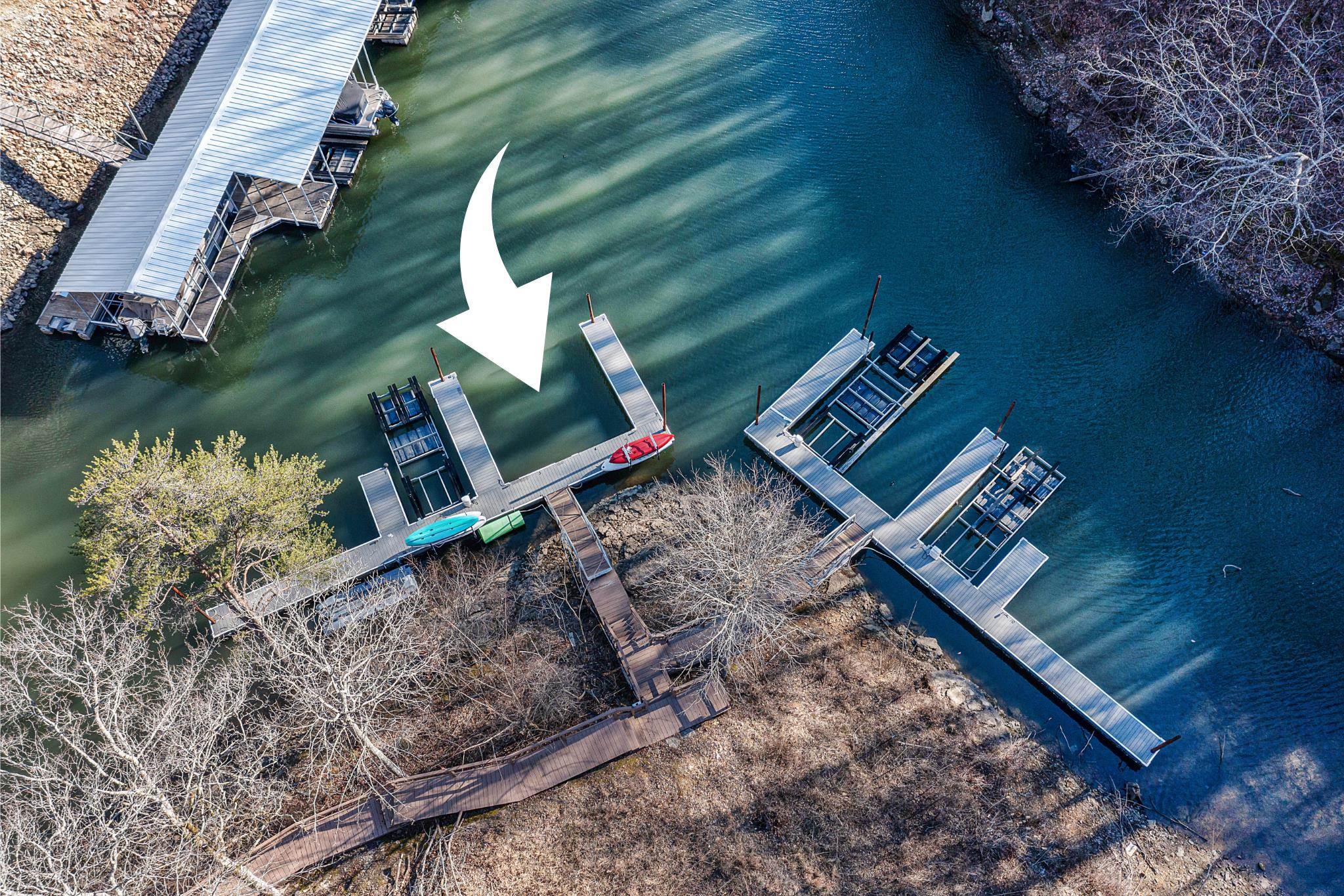 70 Light Pointe Savannah, TN 38372 - Photo 17 of 20 an aerial view of a house