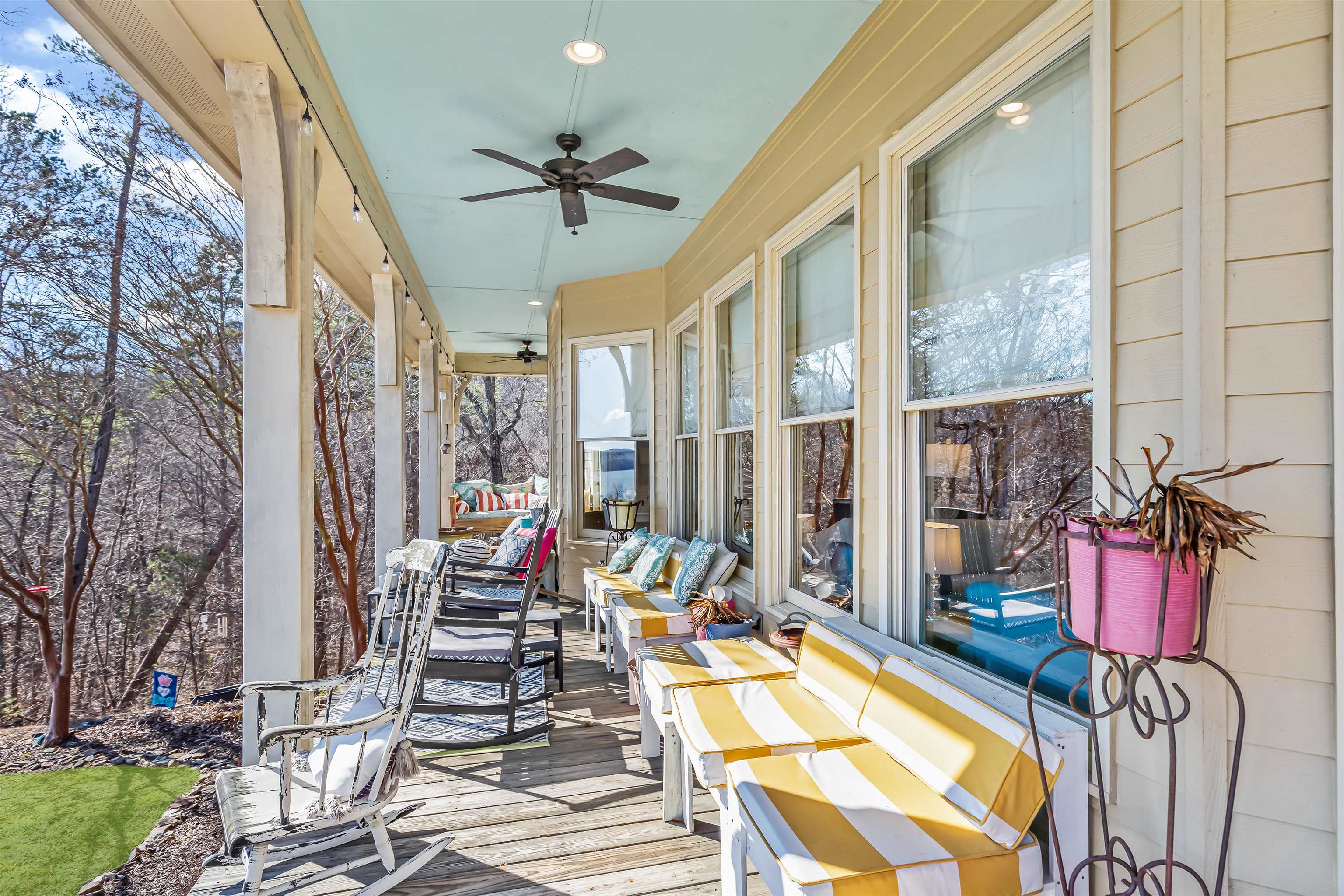 70 Light Pointe Savannah, TN 38372 - Photo 3 of 20 a view of a balcony with chairs and with furniture