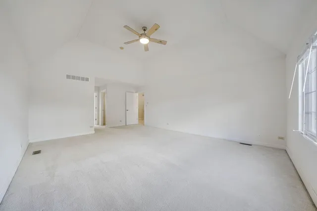 $624,000 | 801 West Veterans Parkway, Addison, IL 60101