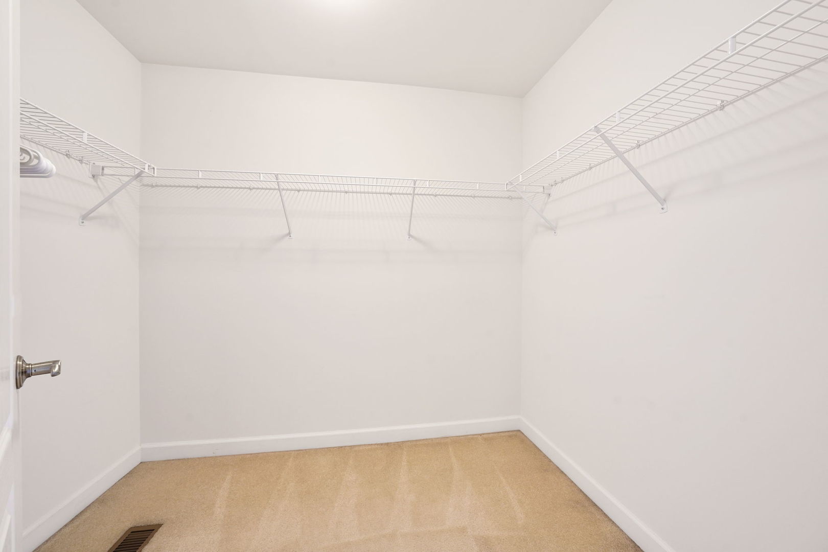 801 West Veterans Parkway Addison, IL 60101 - Photo 24 of 42 a view of a room with racks on the wall
