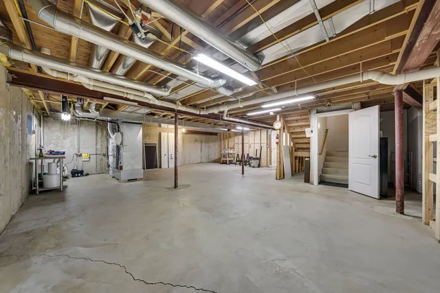 $624,000 | 801 West Veterans Parkway, Addison, IL 60101