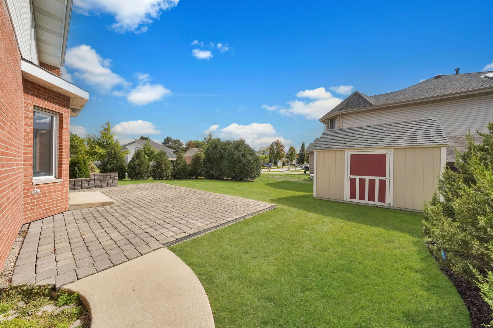 801 West Veterans Parkway Addison, IL 60101 - Photo 37 of 42 a view of outdoor space and yard