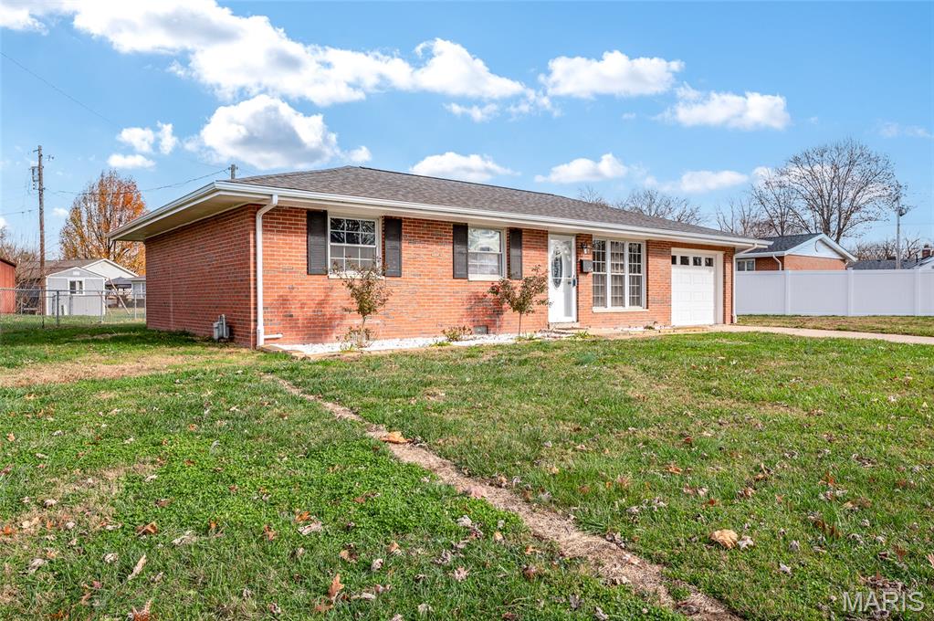 104 West Jackson Street O'Fallon, IL 62269 - Photo 2 of 22