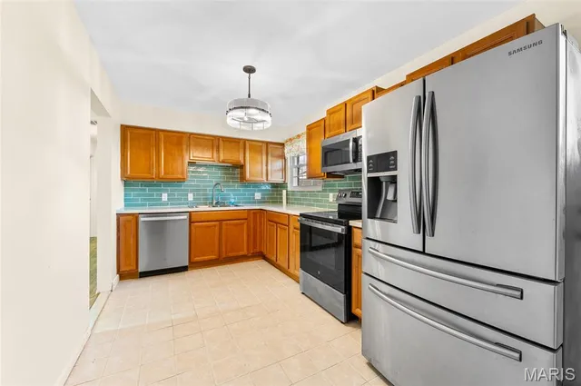 $199,900 | 104 West Jackson Street, O'Fallon, IL 62269