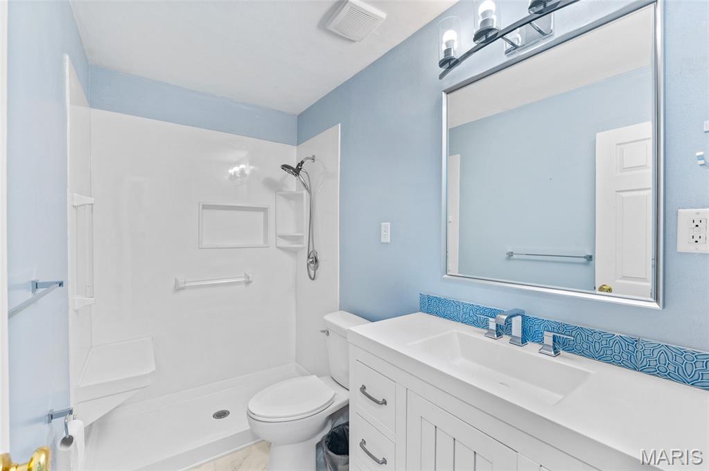 104 West Jackson Street O'Fallon, IL 62269 - Photo 10 of 22