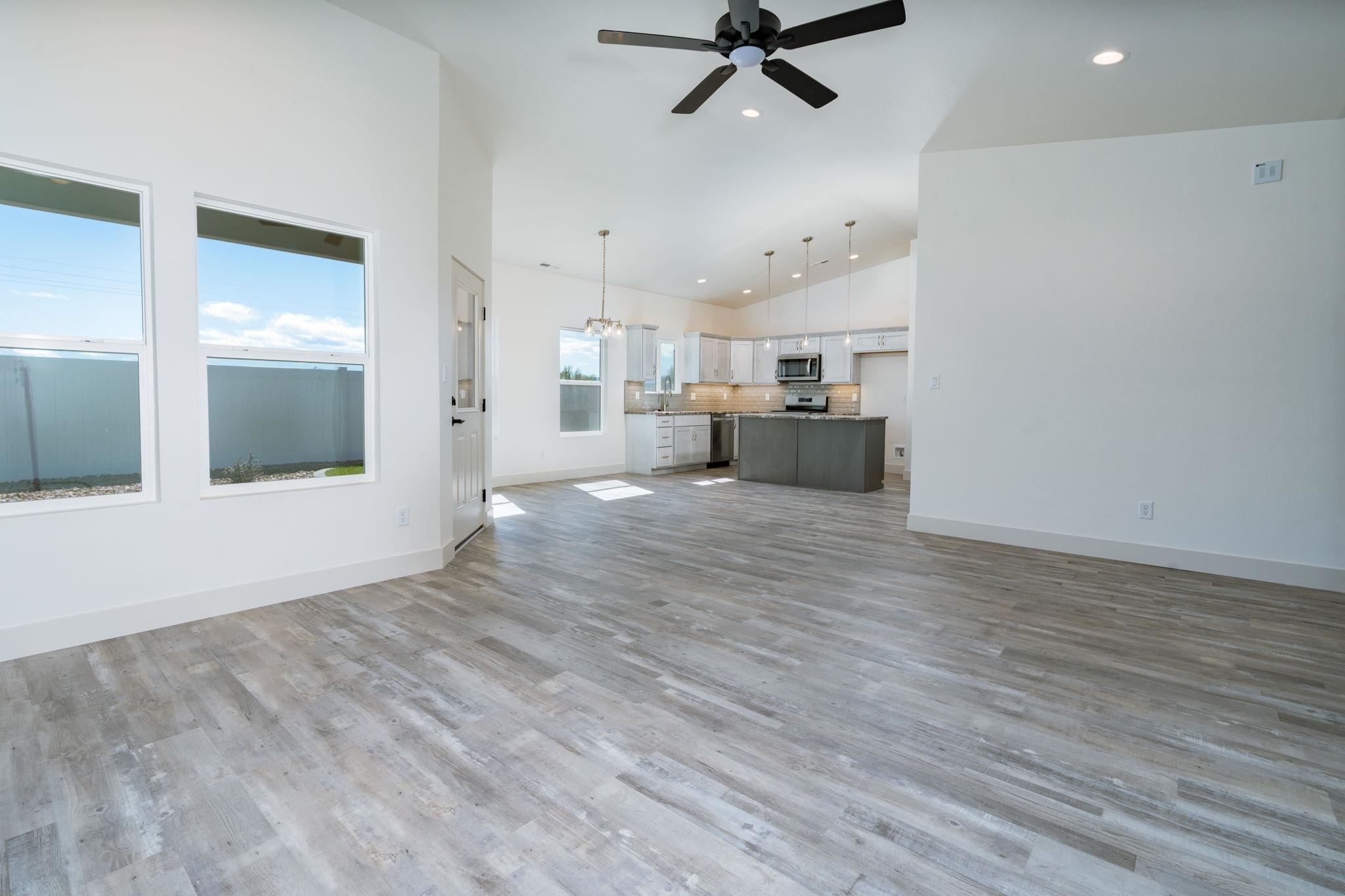 3313 Pyrus Street Clifton, CO 81520 - Photo 3 of 24 Gallery Image 3