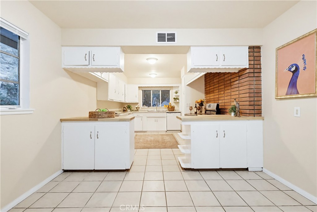 9522 Cedarvale Road Tujunga, CA 91042 - Photo 32 of 68