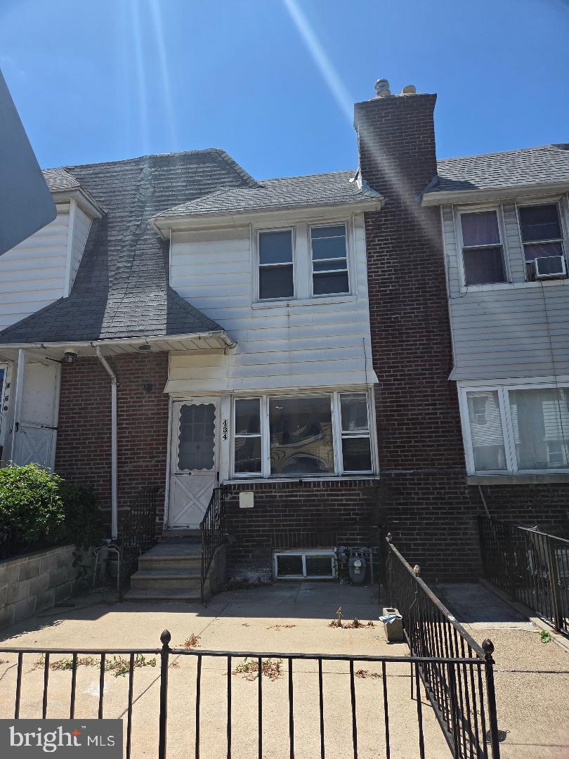 434 Hampden Road Upper Darby, PA 19082 - Photo 1 of 13