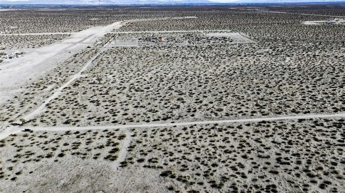 179937 Johnson Road Phelan, CA 92371 - Photo 2 of 16 a view of a bathroom