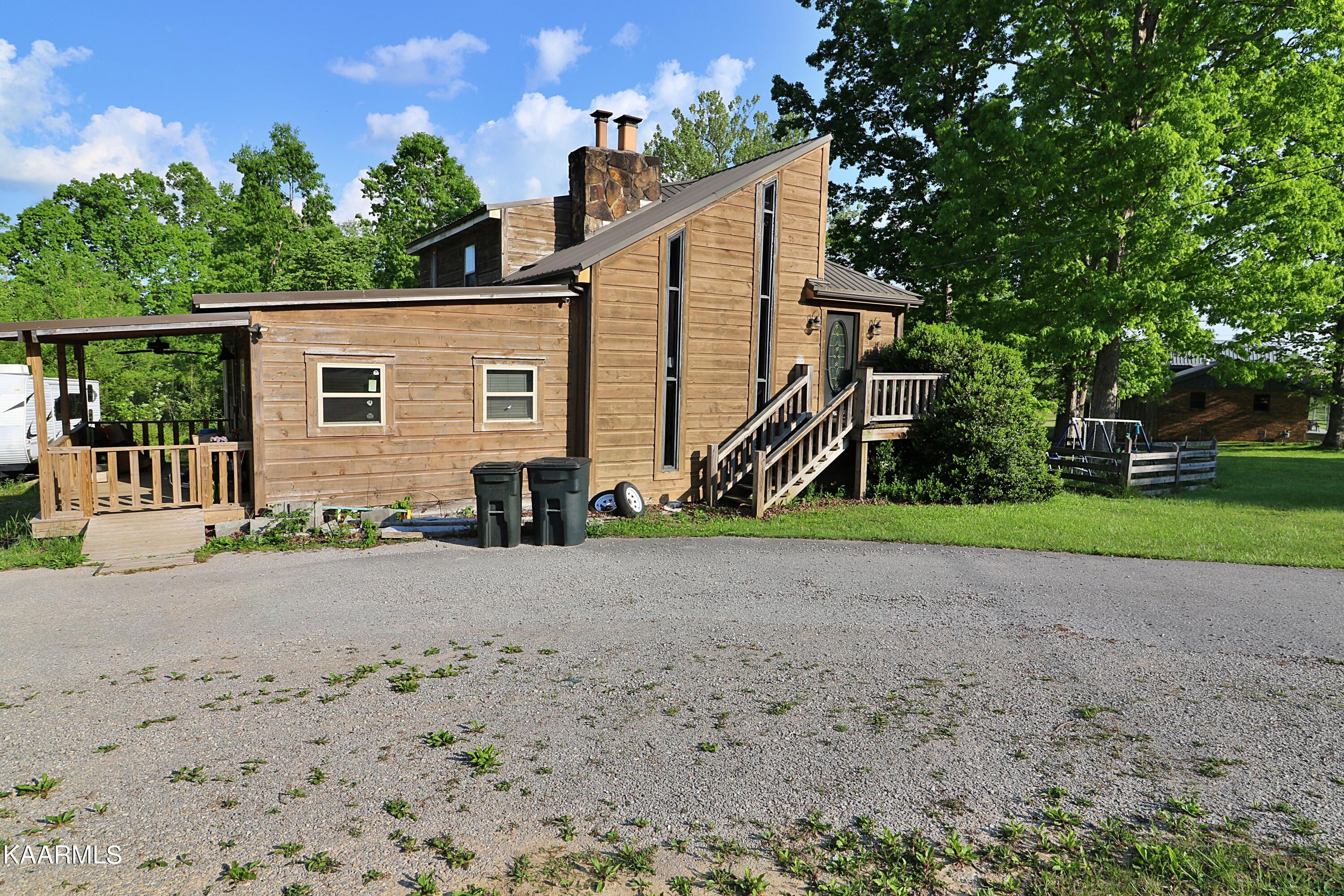 801 Leatherwood Road Oneida, TN 37841 - Photo 11 of 16 094A9786