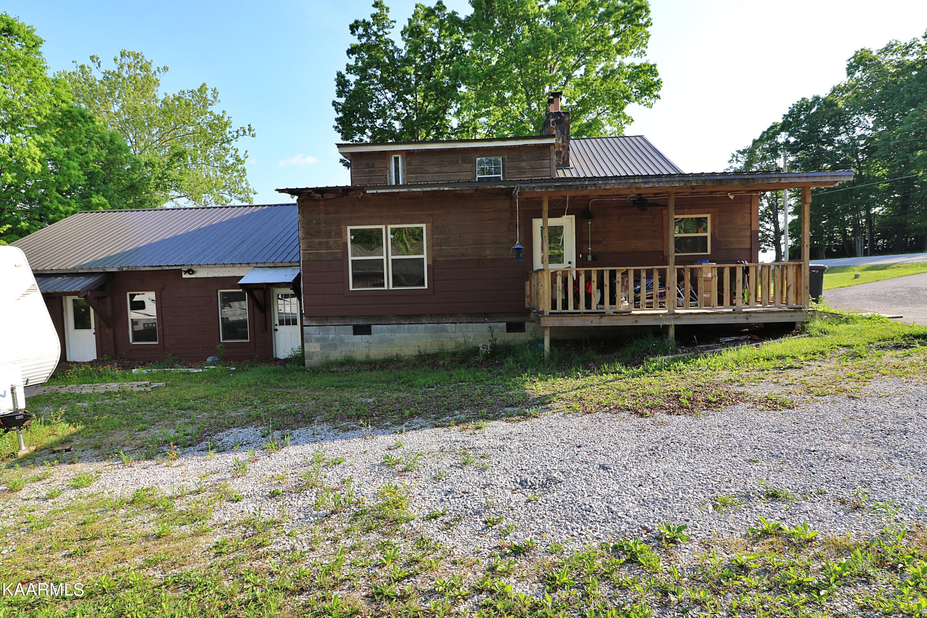 801 Leatherwood Road Oneida, TN 37841 - Photo 9 of 16 094A9784