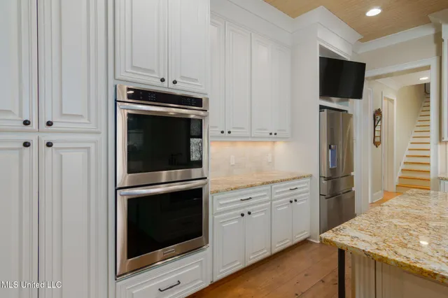 $1,074,900 | 28 Millikens Bend Road, Hattiesburg, MS 39402