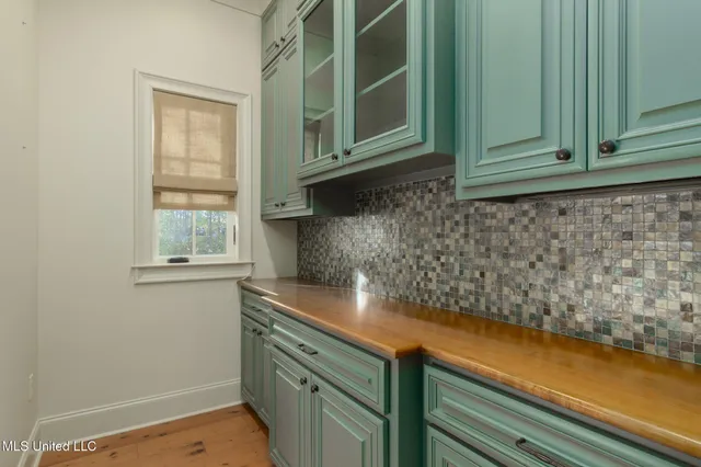 $1,074,900 | 28 Millikens Bend Road, Hattiesburg, MS 39402