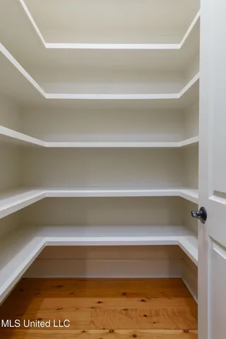 $1,074,900 | 28 Millikens Bend Road, Hattiesburg, MS 39402