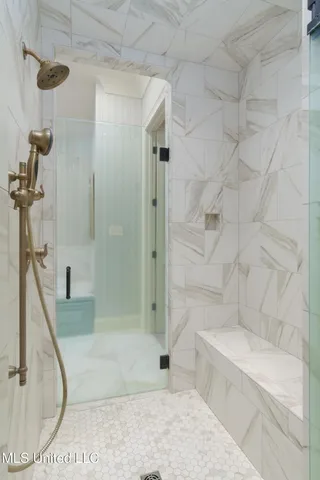 $1,074,900 | 28 Millikens Bend Road, Hattiesburg, MS 39402