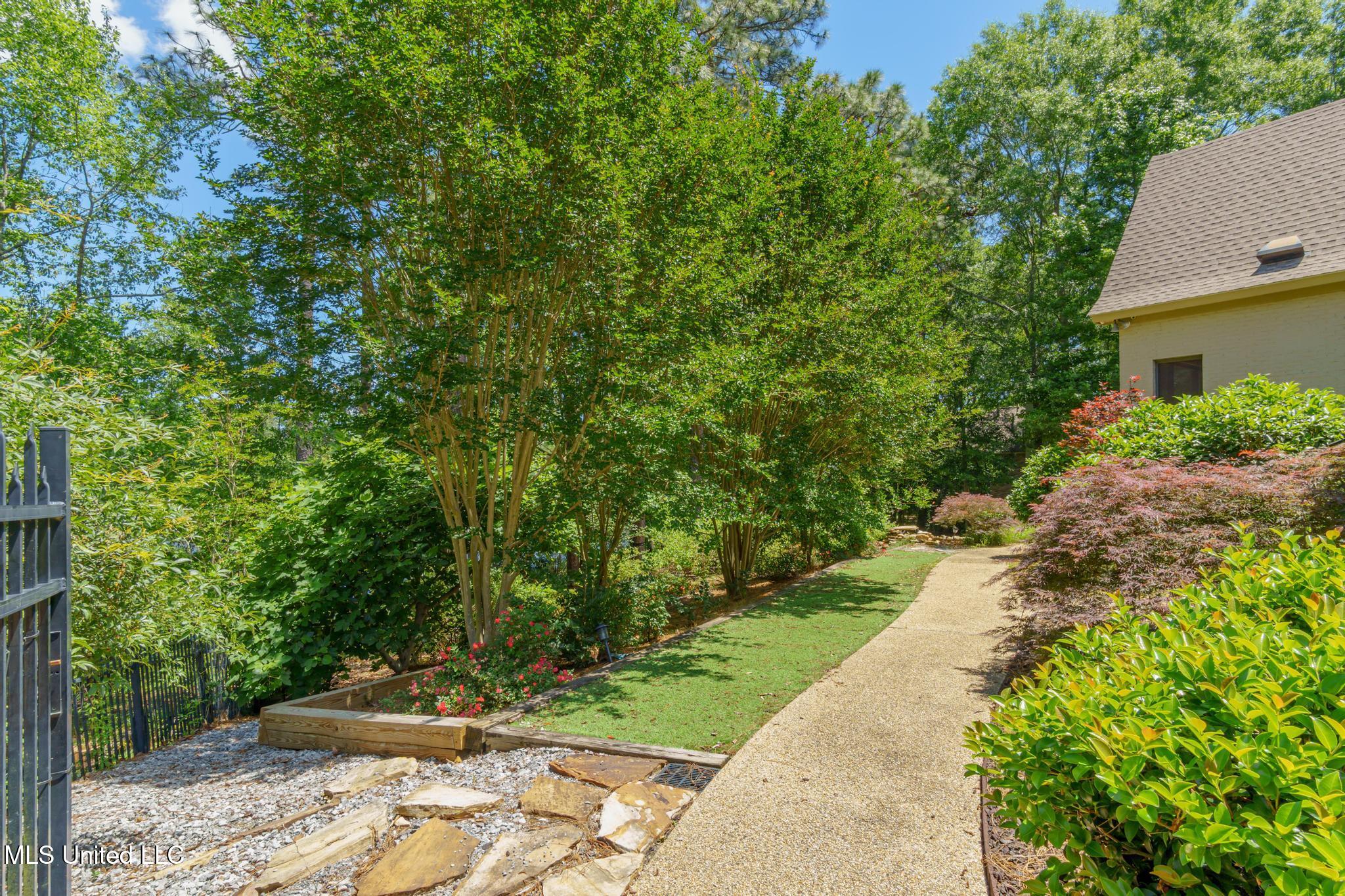 28 Millikens Bend Road Hattiesburg, MS 39402 - Photo 8 of 66 28 Millikens Bend Update May 2025-6