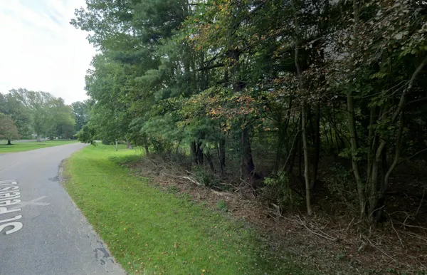 $275,000 | 158 St Peters Drive, Unit 3, Douglas, MI 49406