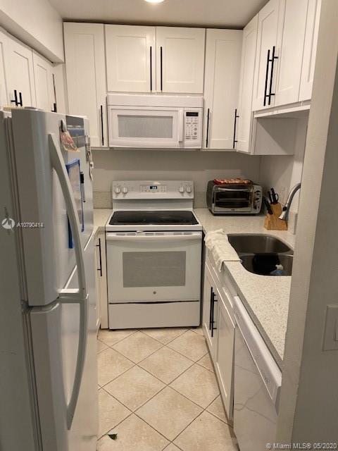 10025 Winding Lake Road, Unit 104 Sunrise, FL 33351 - Photo 5 of 15 Gallery Image 5
