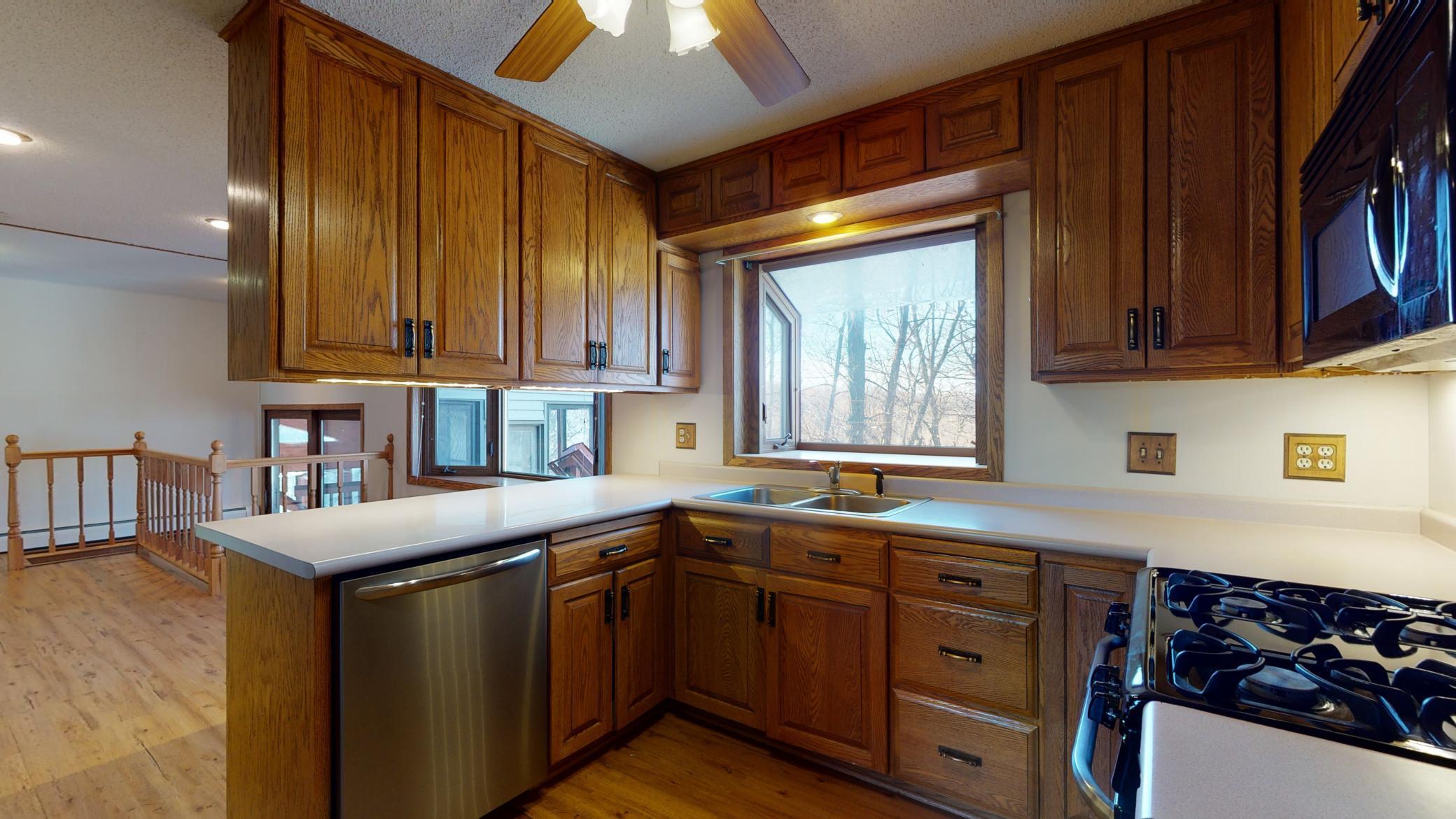1110 Westchester Court Southwest Rochester, MN 55902 - Photo 6 of 36 Gallery Image 6