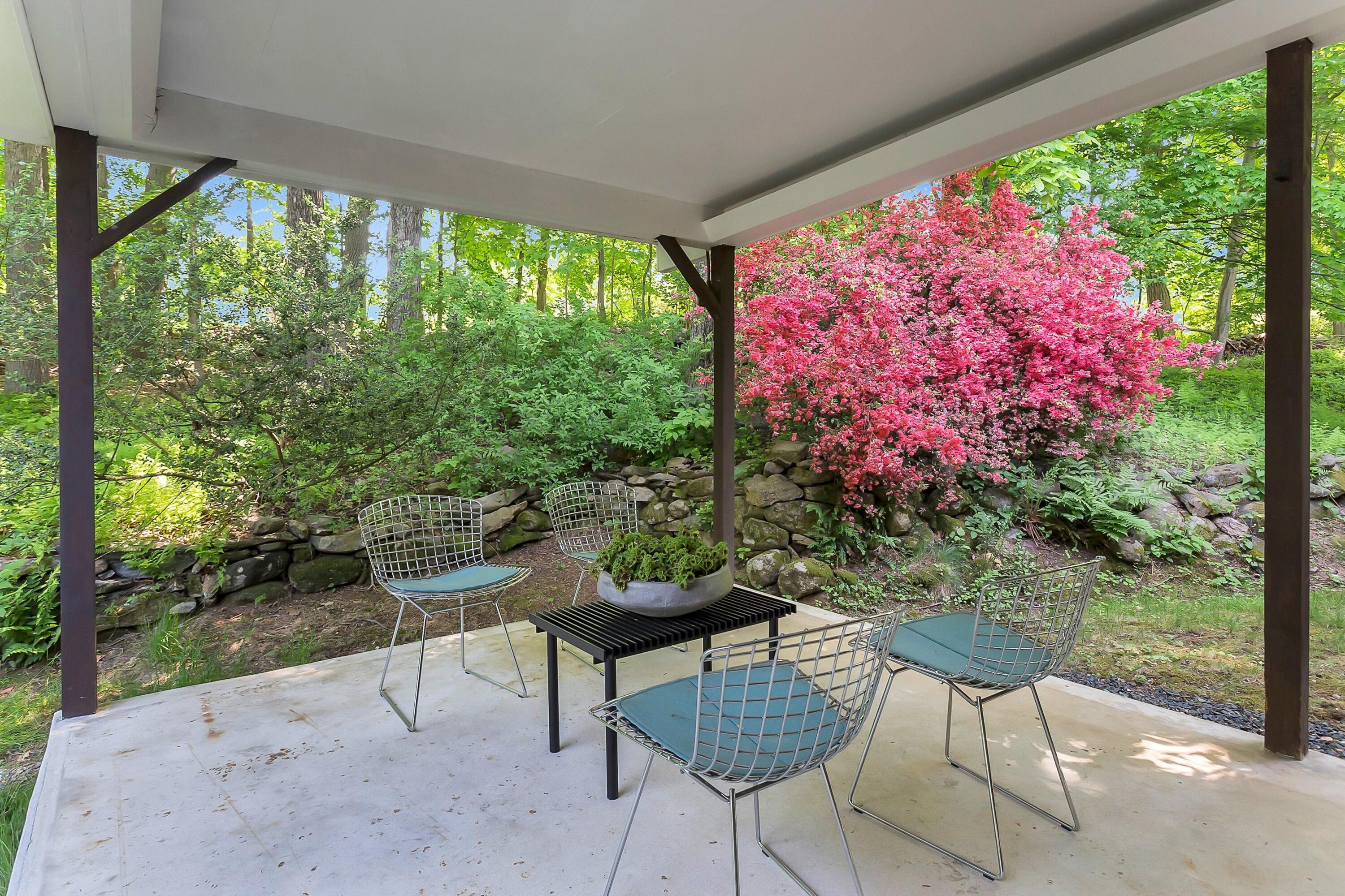 104 Myanos Road New Canaan, CT 06840 - Photo 11 of 14 039-383720-_MG_4381_10224625