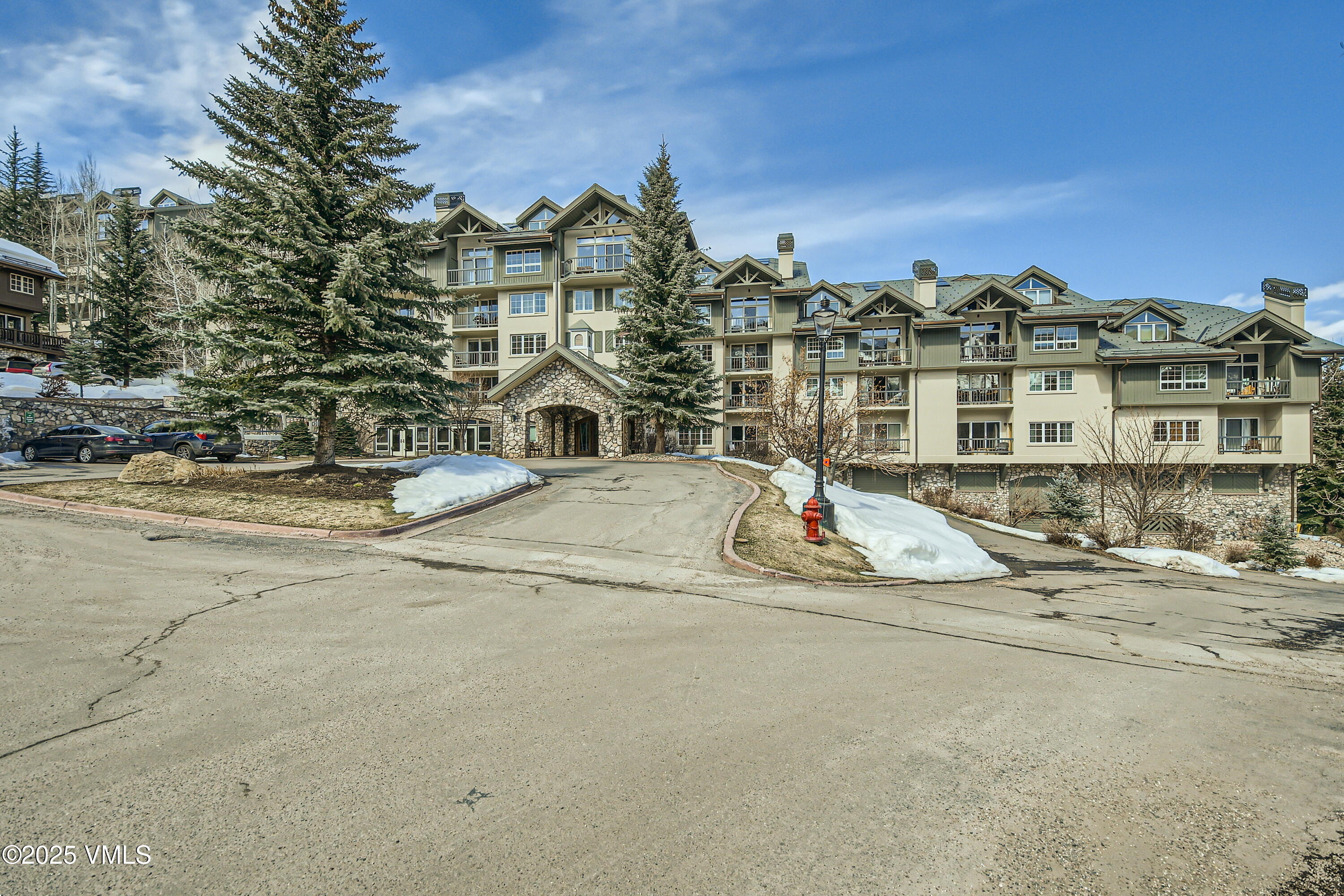 1120 Village Road, Unit 306 Beaver Creek, CO 81620 - Photo 23 of 26 01 Exterior Front