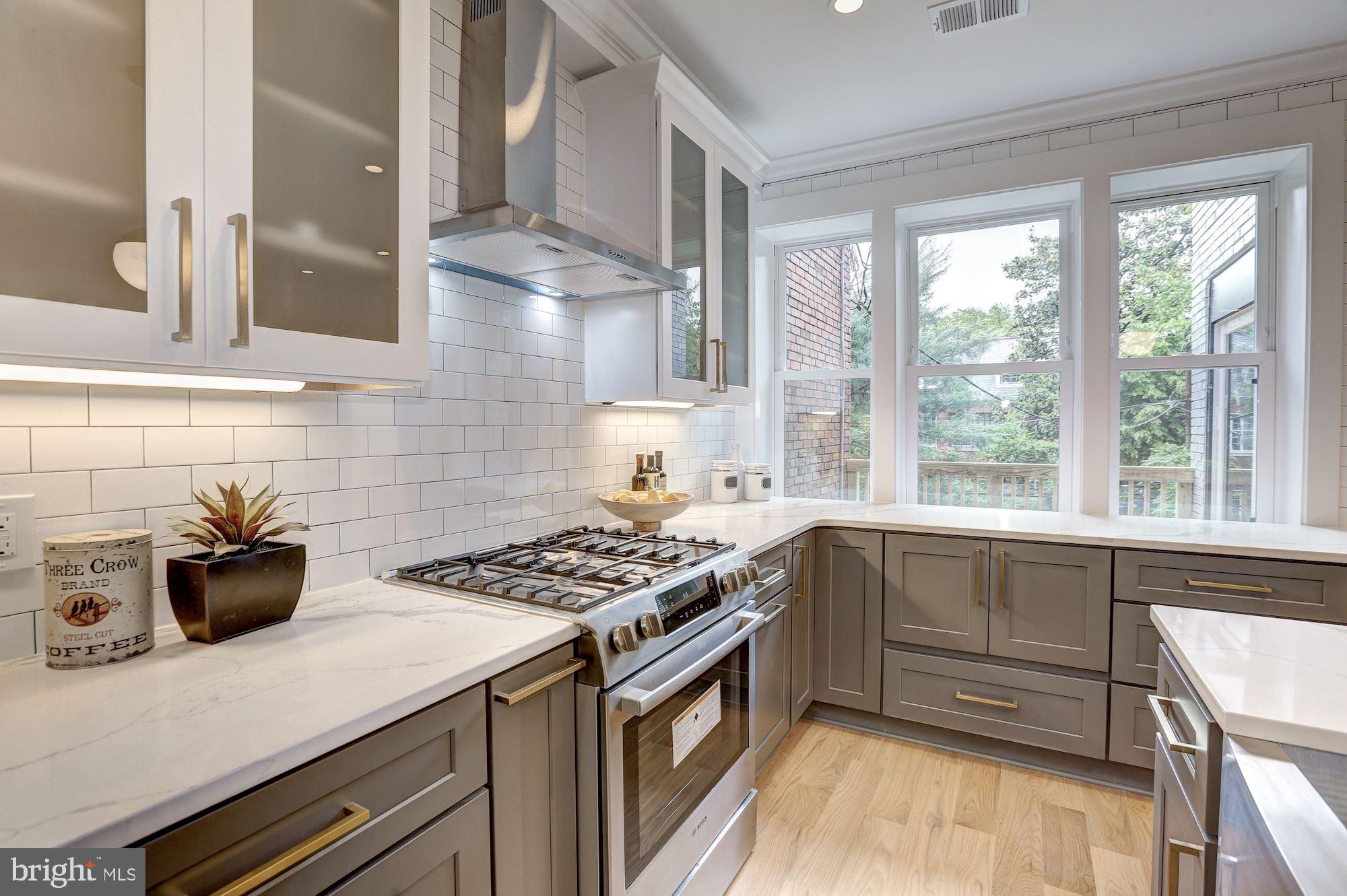 3225 Klingle Road Northwest Washington, DC 20008 - Photo 16 of 61