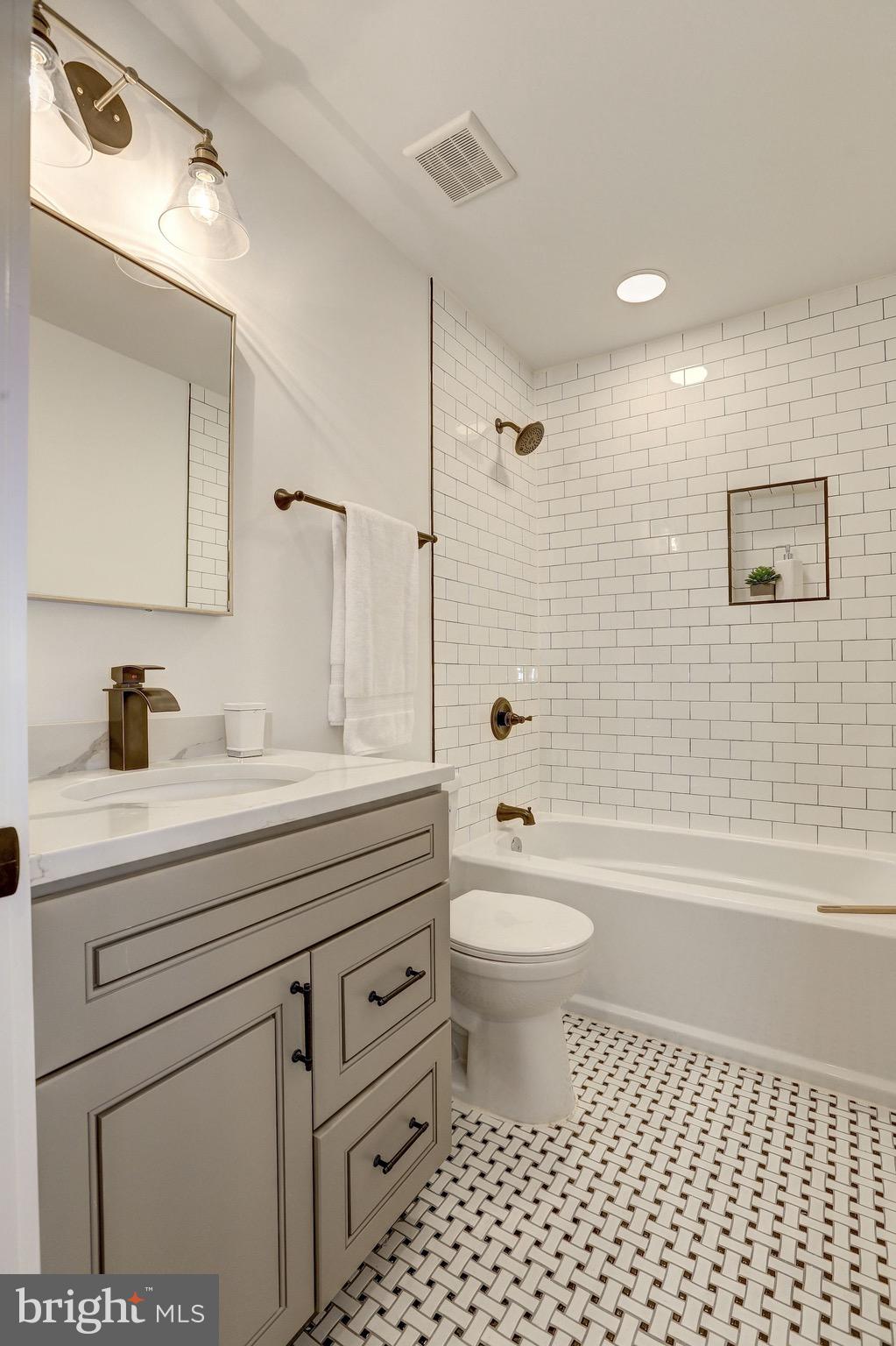 3225 Klingle Road Northwest Washington, DC 20008 - Photo 38 of 61