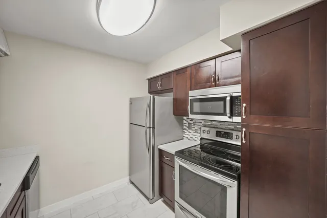 $1,100 | 845 Augusta Drive, Unit 30, Houston, TX 77057