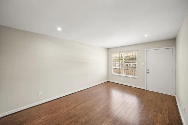 $1,100 | 845 Augusta Drive, Unit 30, Houston, TX 77057