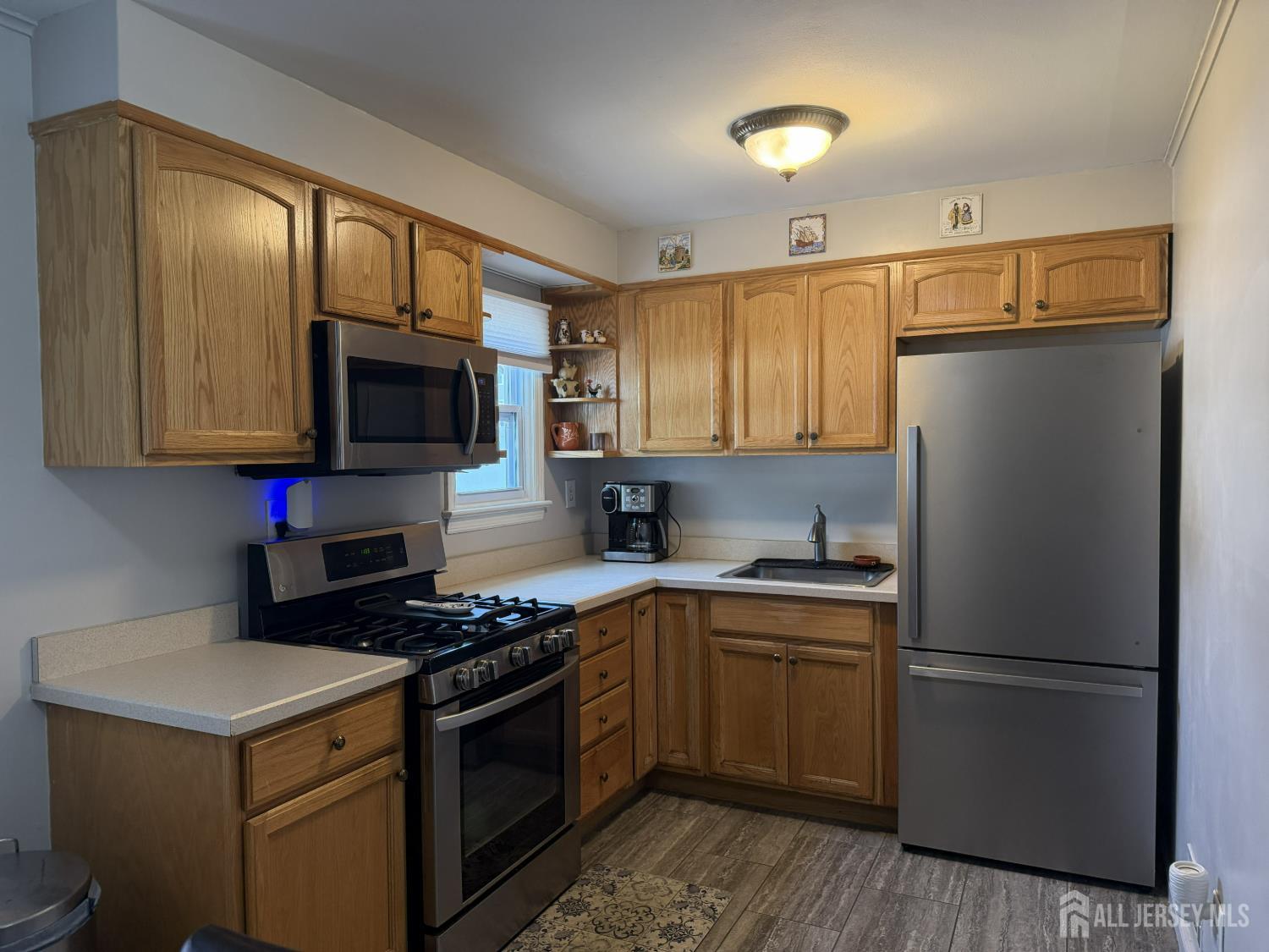 36 Maplewood Avenue Colonia, NJ 07067 - Photo 14 of 30