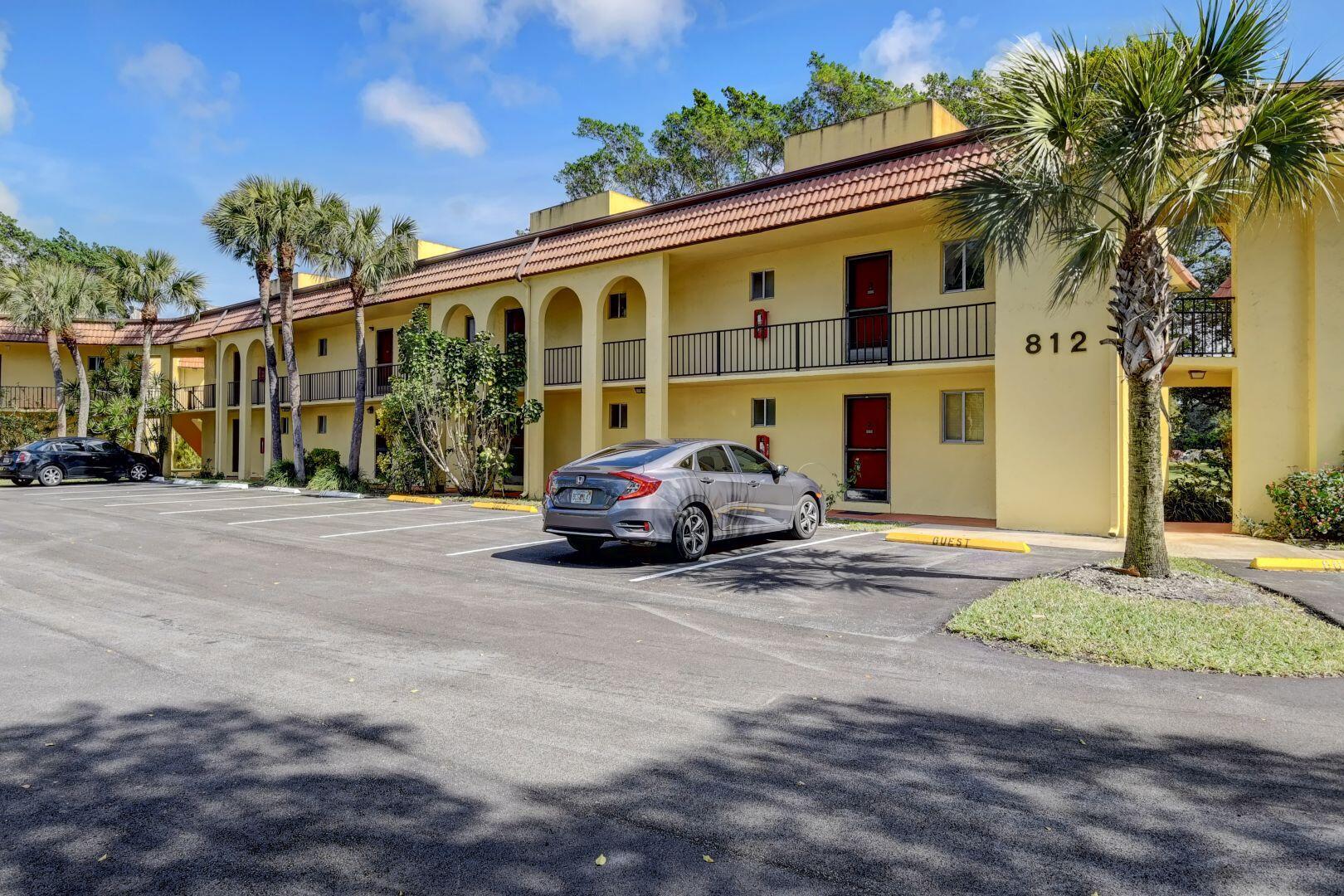 812 Southwest 9th St Circle, Unit 204 Boca Raton, FL 33486 - Photo 1 of 15 Boca Terrance