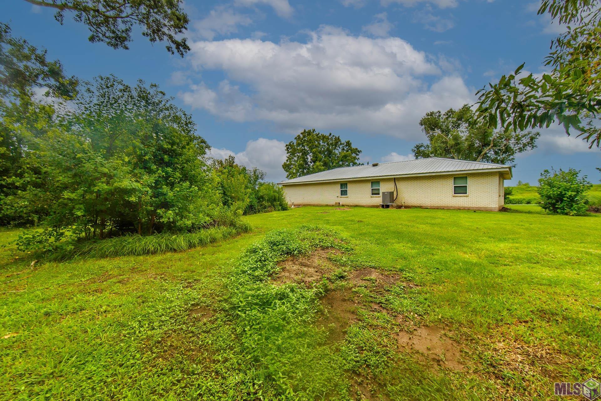 293 Lake Drive Raceland, LA 70394 - Photo 2 of 17 Gallery Image 2