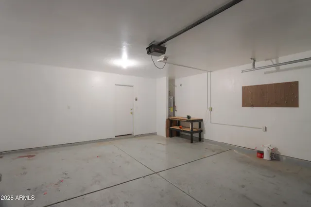 $1,900 | 681 West Racine Loop, Casa Grande, AZ 85122