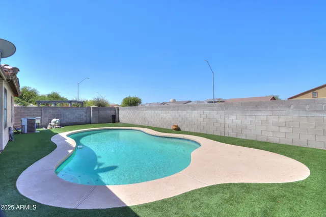 $1,900 | 681 West Racine Loop, Casa Grande, AZ 85122