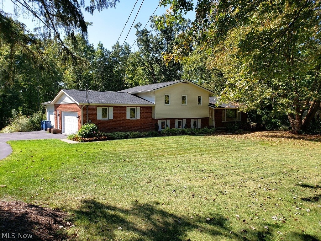 4450 Ridgewood Road Akron, OH 44321 - Photo 1 of 31