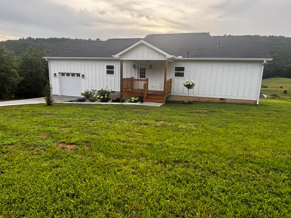 $350,000 | 133 North Knobby Road, Trenton, GA 30752