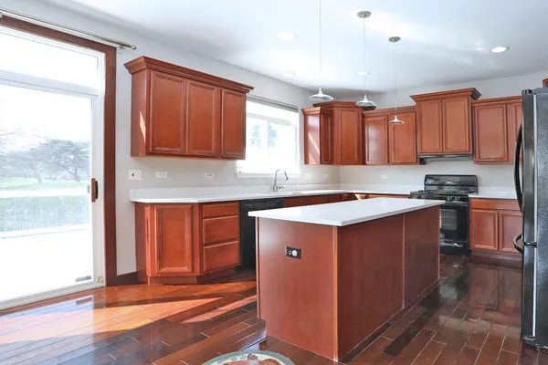 $850,000 | 829 Clover Ridge Lane, Itasca, IL 60143