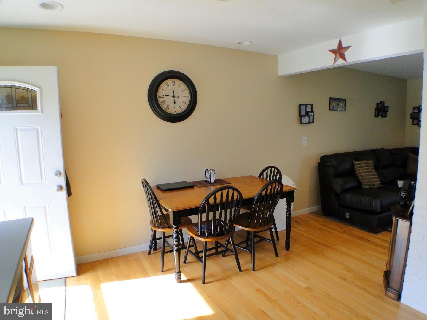 9304 Andover Road Philadelphia, PA 19114 - Photo 6 of 23 Gallery Image 6