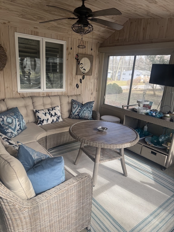 77 Beechwood Road Holden, MA 01520 - Photo 4 of 9