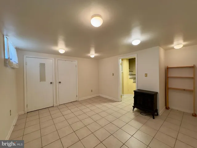 $1,800 | 3609 Woodlea Avenue, Baltimore, MD 21214