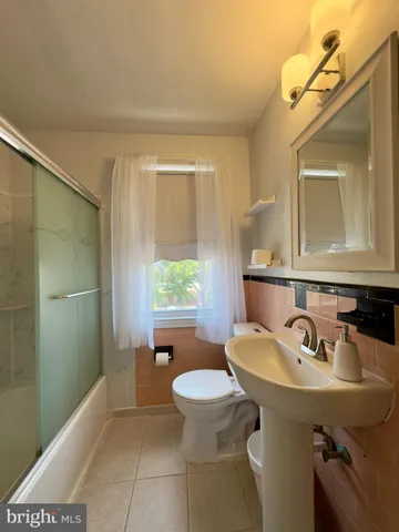 $1,800 | 3609 Woodlea Avenue, Baltimore, MD 21214