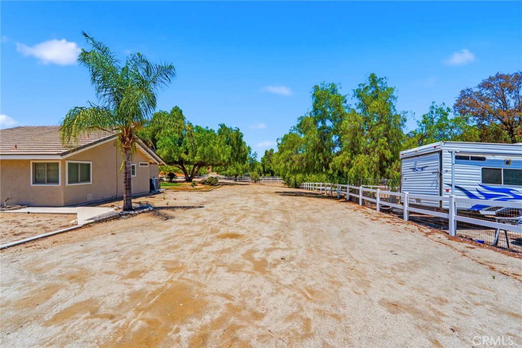 23030 Miners Road Perris, CA 92570 - Photo 34 of 46