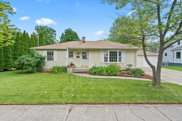 $239,900 | 841 Sheboygan Street, Menasha, WI 54952