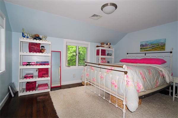 97 Loring Road Weston, MA 02493 - Photo 13 of 19