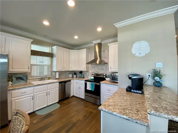 $2,500 | 163 Northeast Buoy Drive, Jensen Beach, FL 34957