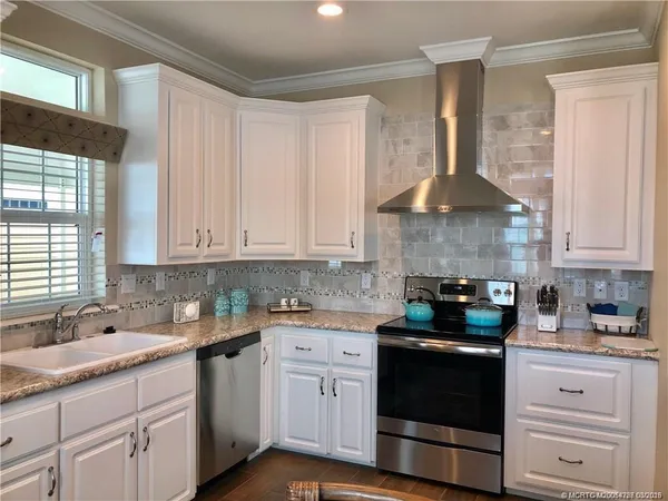 $2,500 | 163 Northeast Buoy Drive, Jensen Beach, FL 34957